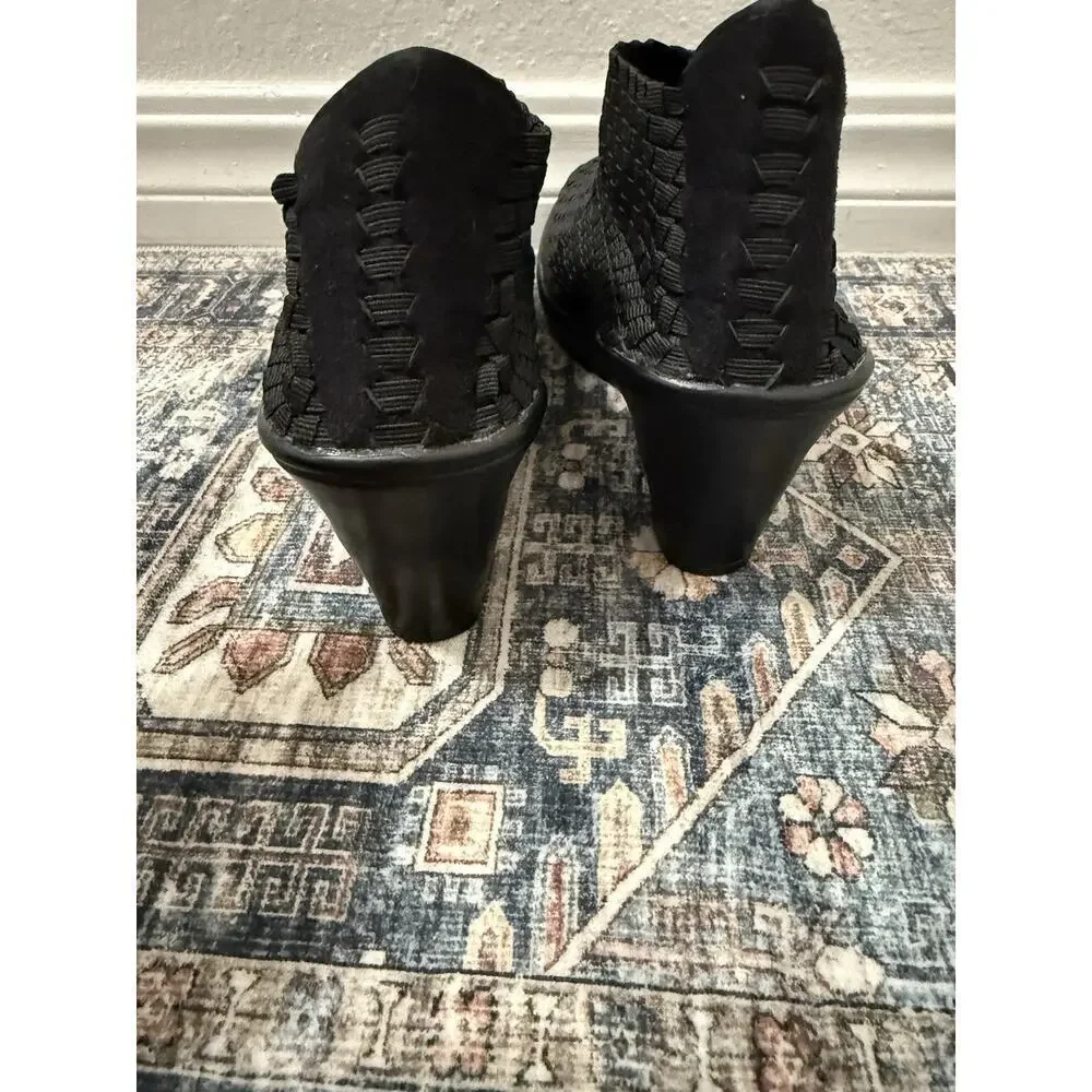 CORKYS size 10 HOT" Woven Black Comfort Stretch Booties w/ HEEL New - Picture 4 of 6